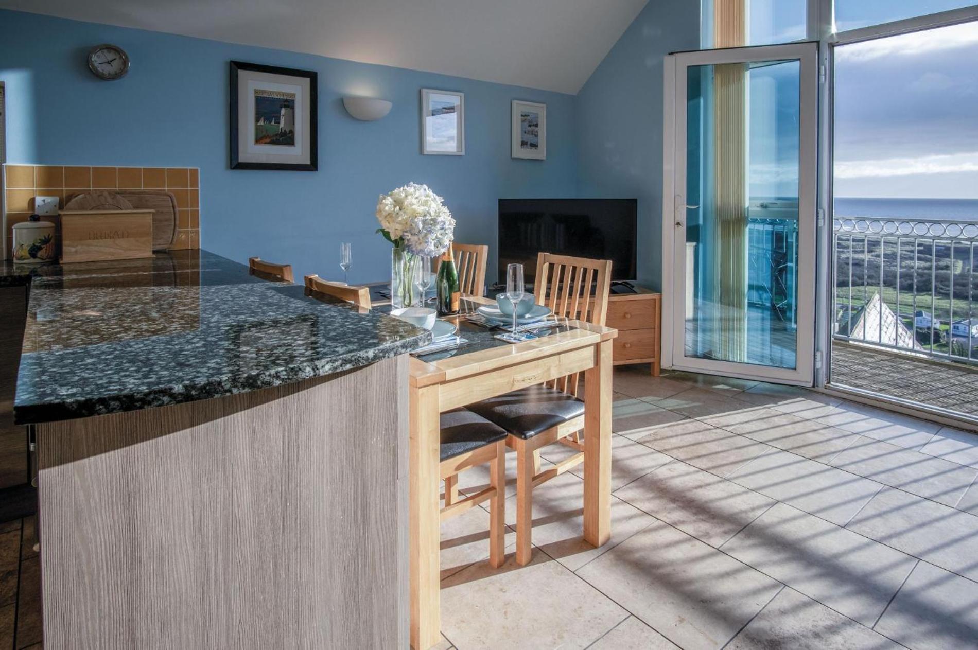 Ewyn Y Don - 2 Bedroom Apartment - Pendine Exterior photo