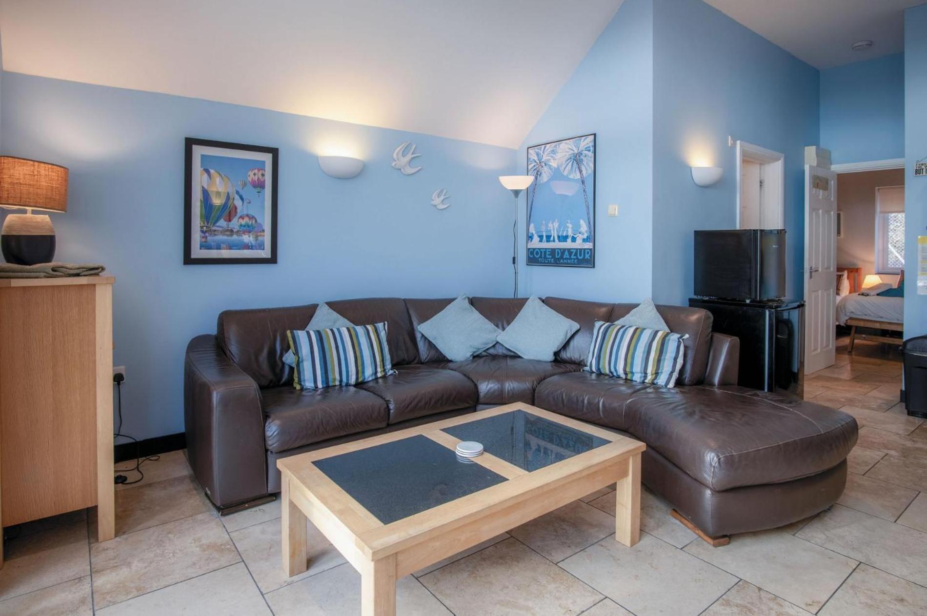 Ewyn Y Don - 2 Bedroom Apartment - Pendine Exterior photo